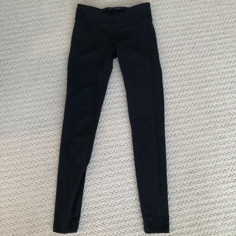 Black Ivivva Leggings in a Size 10
